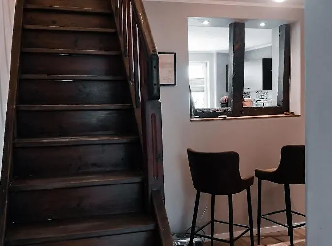 Zur Weinfee ברידל